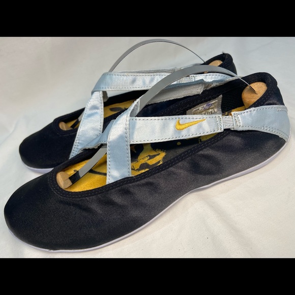 Nike Shoes | Nike Kyoto 38255052 Trainers Yoga Dance Shoes | Poshmark